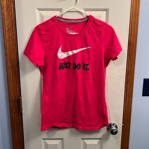 Nike tee